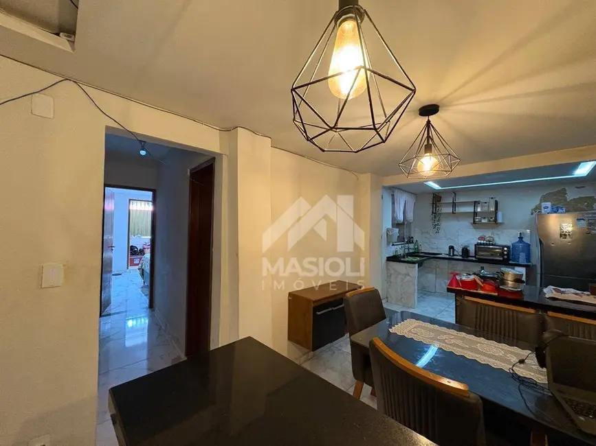 Casa com 3 quartos para alugar, 100m2 em Glória, Vila Velha - ES - imagem 3 Foto 3 de Casa com 3 quartos para alugar, 100m2 em Glória, Vila Velha - ES