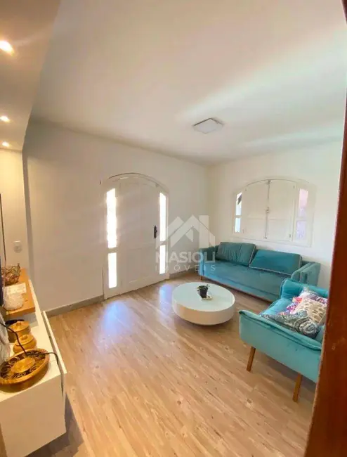 Casa com 4 quartos à venda, 345m2 em Interlagos, Vila Velha - ES - imagem 8 Foto 8 de Casa com 4 quartos à venda, 345m2 em Interlagos, Vila Velha - ES