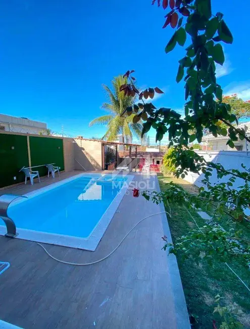 Casa com 4 quartos à venda, 345m2 em Interlagos, Vila Velha - ES - imagem 2 Foto 2 de Casa com 4 quartos à venda, 345m2 em Interlagos, Vila Velha - ES