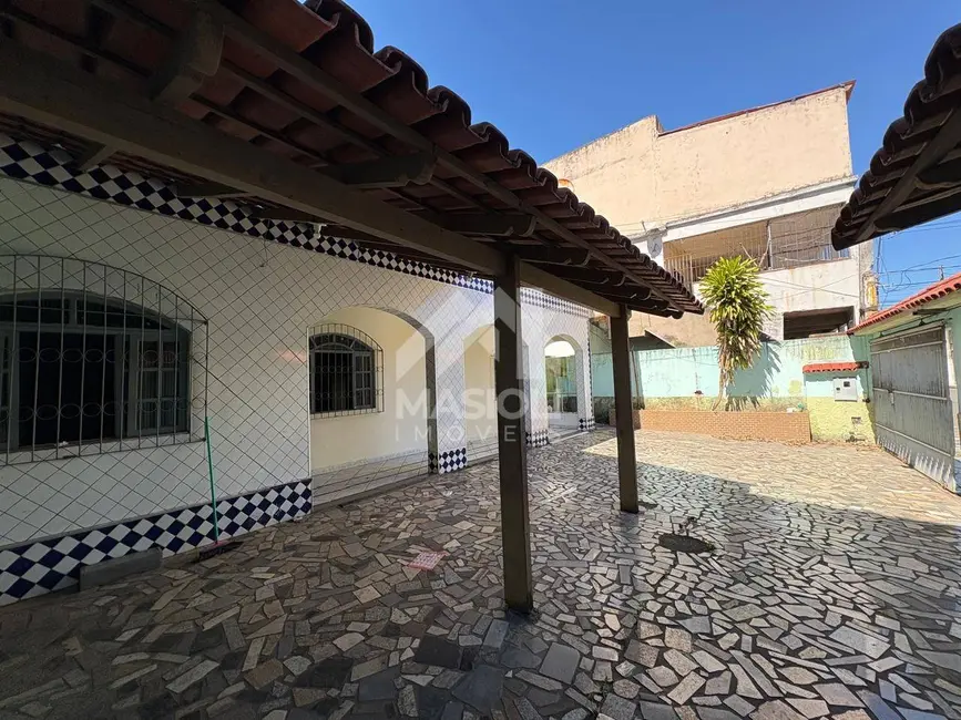 Foto 4 de Casa com 6 quartos para alugar, 300m2 em Cristóvão Colombo, Vila Velha - ES