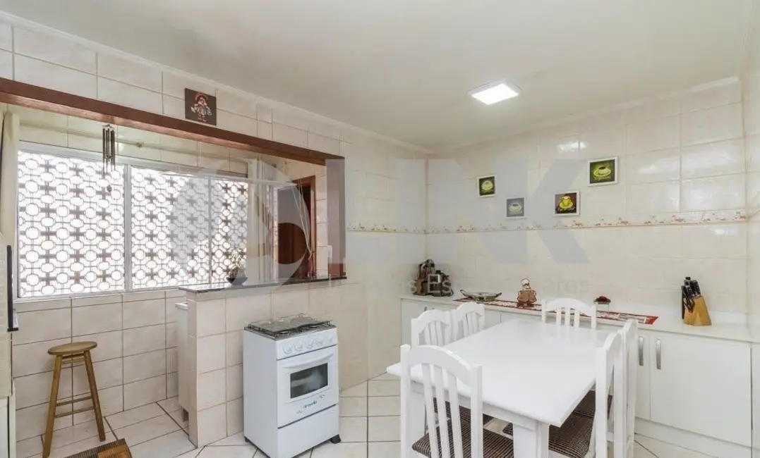 Apartamento com 2 quartos à venda, 76m2 em Menino Deus, Porto Alegre - RS - imagem 9 Foto 9 de Apartamento com 2 quartos à venda, 76m2 em Menino Deus, Porto Alegre - RS