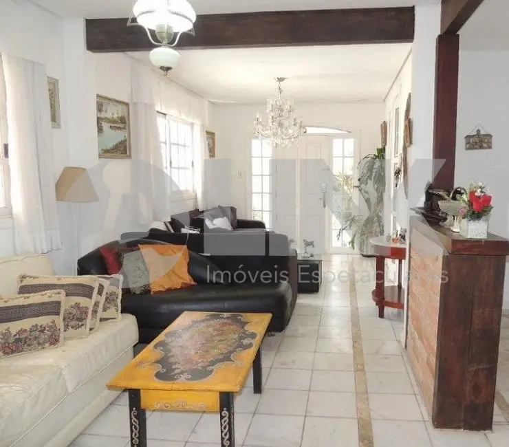 Foto 4 de Casa com 3 quartos à venda, 300m2 em Chácara das Pedras, Porto Alegre - RS