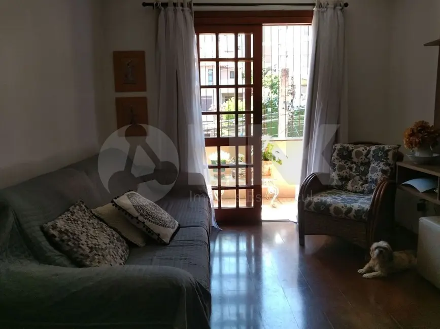 Foto 9 de Apartamento com 3 quartos à venda, 158m2 em Vila Assunção, Porto Alegre - RS