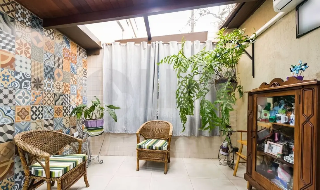 Casa com 3 quartos à venda, 278m2 em Rubem Berta, Porto Alegre - RS - imagem 5 Foto 5 de Casa com 3 quartos à venda, 278m2 em Rubem Berta, Porto Alegre - RS