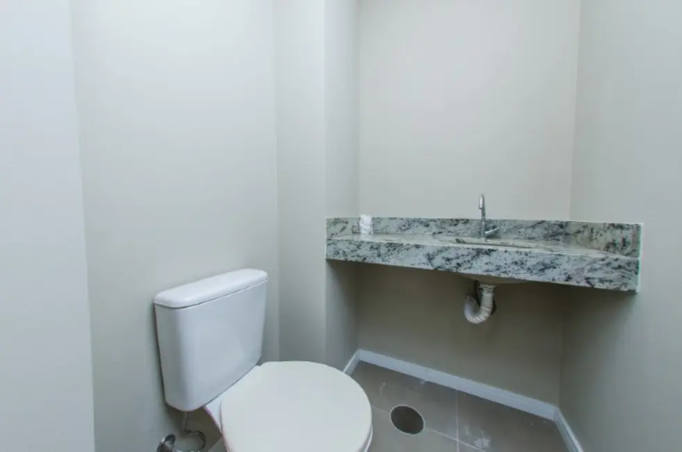 Sala Comercial à venda, 38m2 em São João, Porto Alegre - RS - imagem 8 Foto 8 de Sala Comercial à venda, 38m2 em São João, Porto Alegre - RS