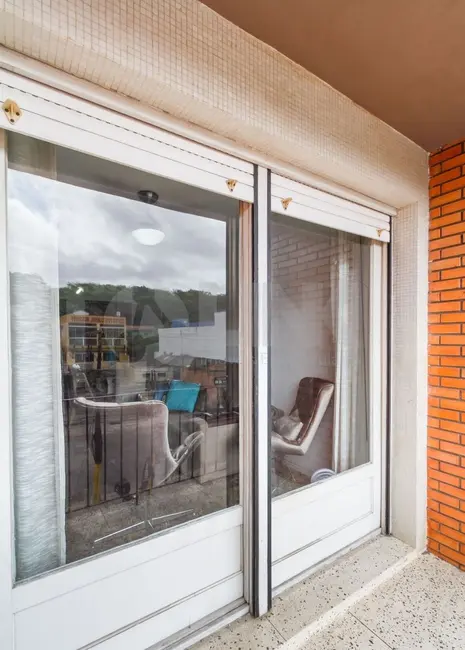 Apartamento com 3 quartos à venda, 88m2 em Menino Deus, Porto Alegre - RS - imagem 7 Foto 7 de Apartamento com 3 quartos à venda, 88m2 em Menino Deus, Porto Alegre - RS