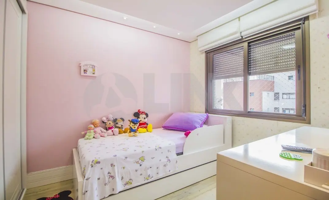 Foto 8 de Apartamento com 3 quartos à venda, 260m2 em Jardim Lindóia, Porto Alegre - RS