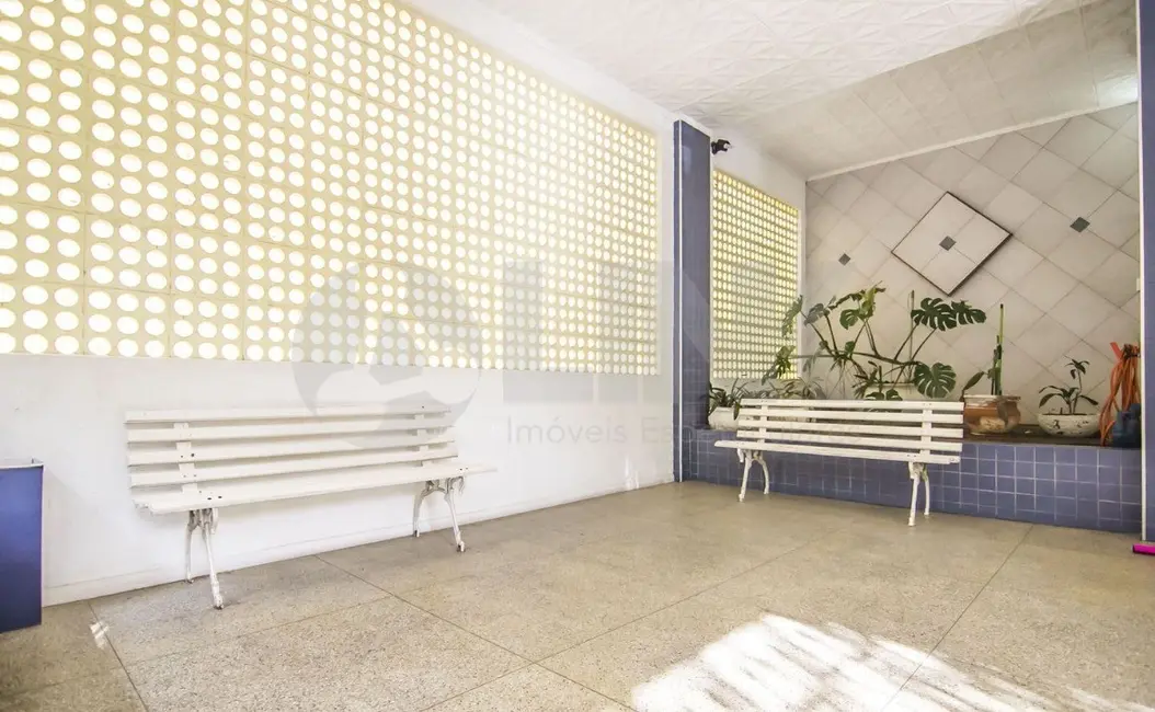 Apartamento com 2 quartos à venda, 60m2 em Centro Histórico, Porto Alegre - RS - imagem 8 Foto 8 de Apartamento com 2 quartos à venda, 60m2 em Centro Histórico, Porto Alegre - RS