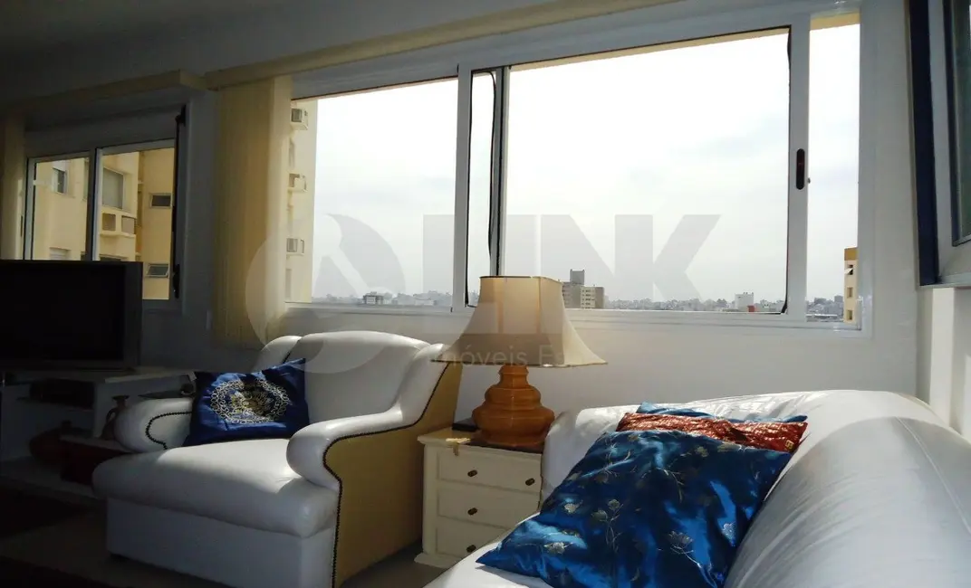 Foto 9 de Apartamento com 2 quartos à venda, 65m2 em Santo Antônio, Porto Alegre - RS