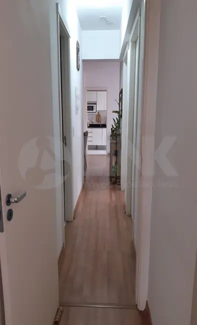 Apartamento com 3 quartos à venda, 66m2 em Santo Antônio, Porto Alegre - RS - imagem 3 Foto 3 de Apartamento com 3 quartos à venda, 66m2 em Santo Antônio, Porto Alegre - RS