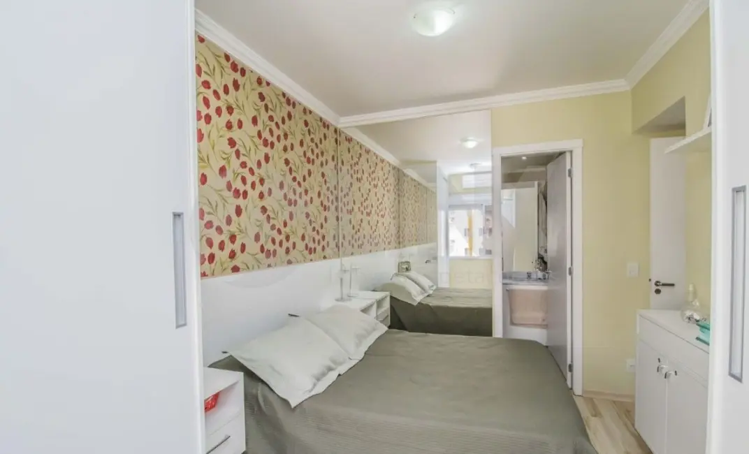 Foto 9 de Apartamento com 3 quartos à venda, 66m2 em Santo Antônio, Porto Alegre - RS