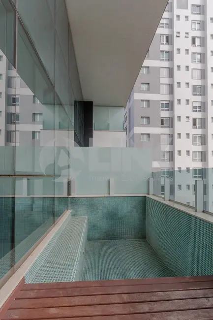 Apartamento com 3 quartos à venda, 227m2 em Jardim Europa, Porto Alegre - RS - imagem 3 Foto 3 de Apartamento com 3 quartos à venda, 227m2 em Jardim Europa, Porto Alegre - RS