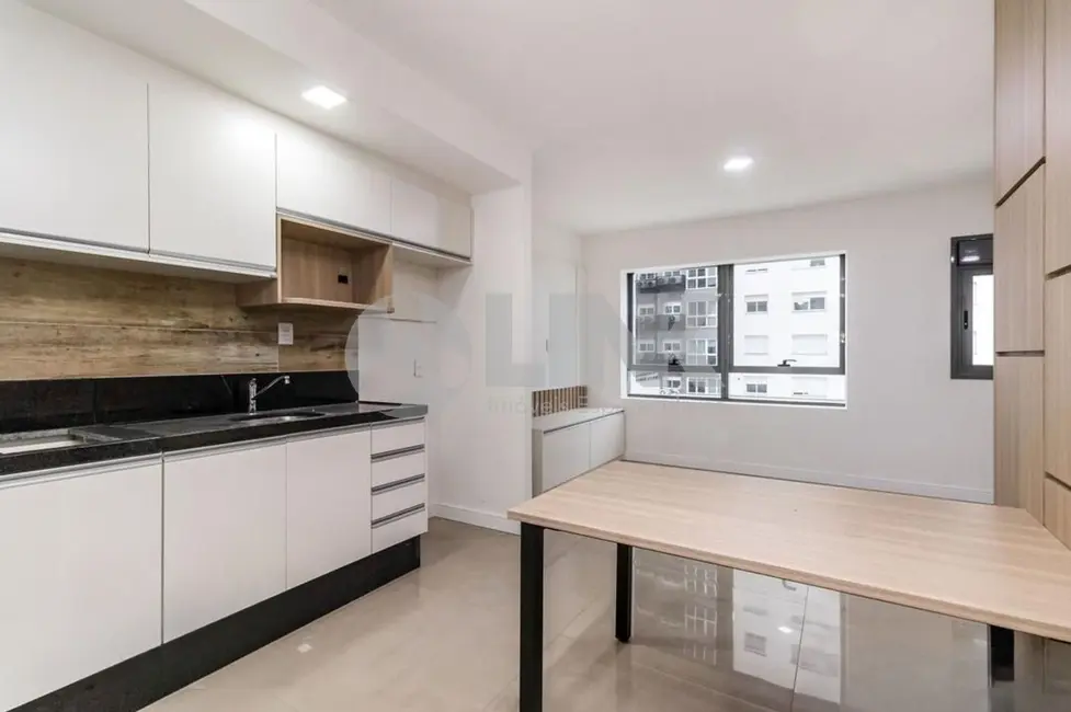 Foto 8 de Apartamento com 1 quarto à venda, 38m2 em Chácara das Pedras, Porto Alegre - RS