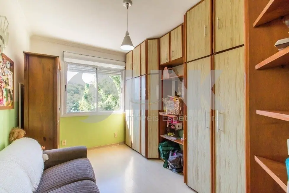 Apartamento com 3 quartos à venda, 110m2 em Auxiliadora, Porto Alegre - RS - imagem 9 Foto 9 de Apartamento com 3 quartos à venda, 110m2 em Auxiliadora, Porto Alegre - RS