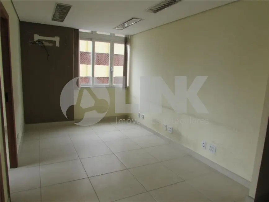 Foto 2 de Sala Comercial à venda, 60m2 em Centro Histórico, Porto Alegre - RS