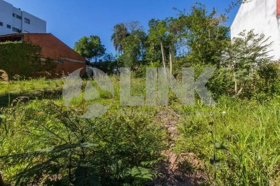 Foto 3 de Terreno / Lote à venda, 363m2 em Chácara das Pedras, Porto Alegre - RS