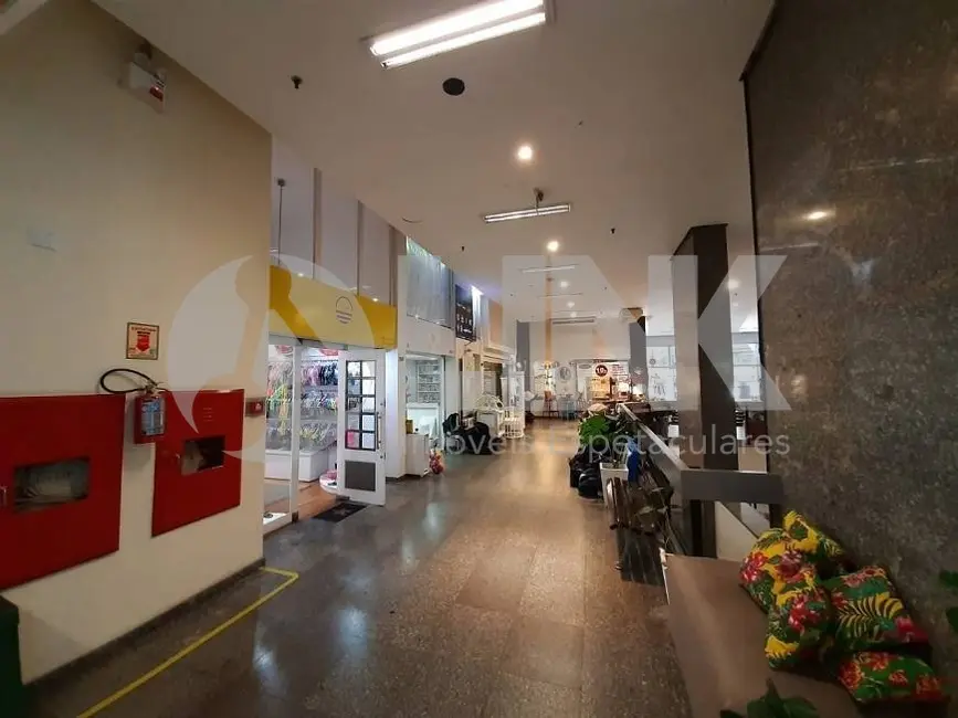 Foto 2 de Sala Comercial com 2 quartos à venda, 24m2 em Moinhos de Vento, Porto Alegre - RS