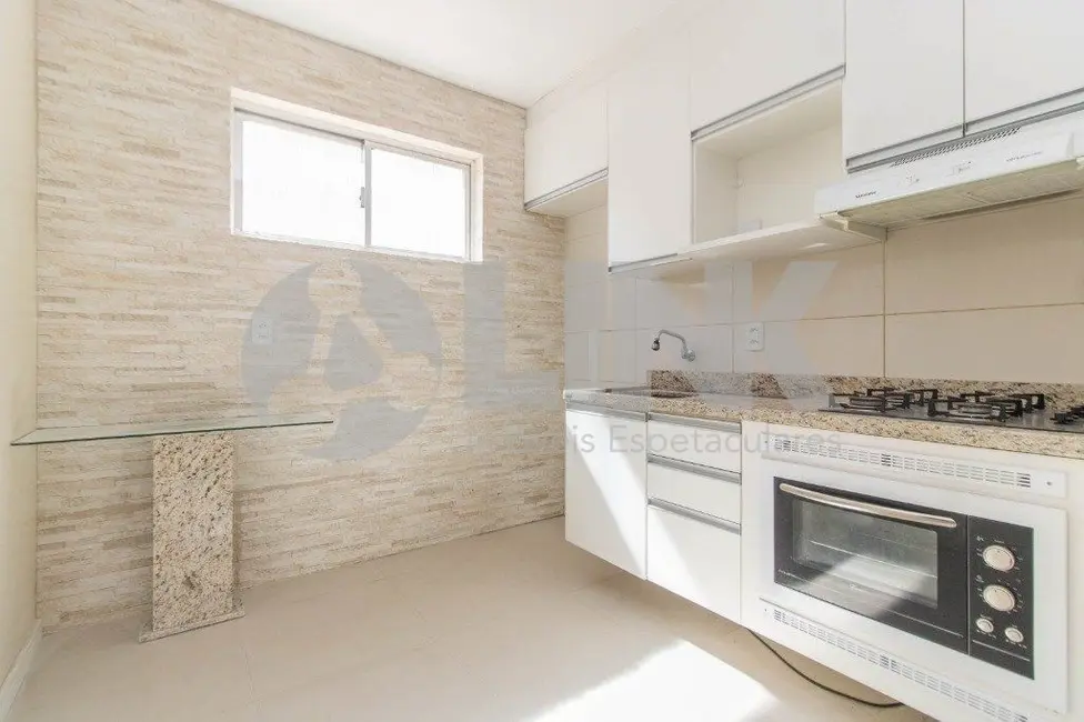 Foto 2 de Apartamento com 2 quartos à venda, 49m2 em Jardim Itu, Porto Alegre - RS