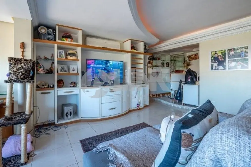 Foto 9 de Apartamento com 3 quartos à venda, 124m2 em Boa Vista, Porto Alegre - RS