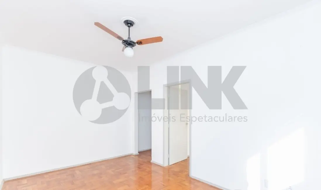 Apartamento com 2 quartos à venda, 75m2 em Centro Histórico, Porto Alegre - RS - imagem 2 Foto 2 de Apartamento com 2 quartos à venda, 75m2 em Centro Histórico, Porto Alegre - RS
