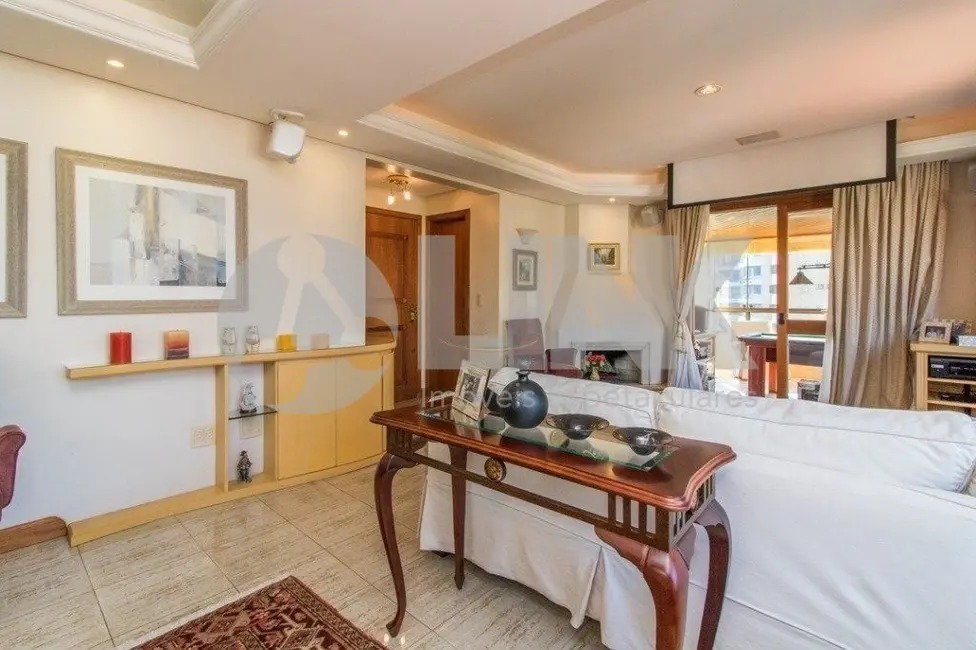 Apartamento com 4 quartos à venda, 200m2 em Bela Vista, Porto Alegre - RS - imagem 6 Foto 6 de Apartamento com 4 quartos à venda, 200m2 em Bela Vista, Porto Alegre - RS