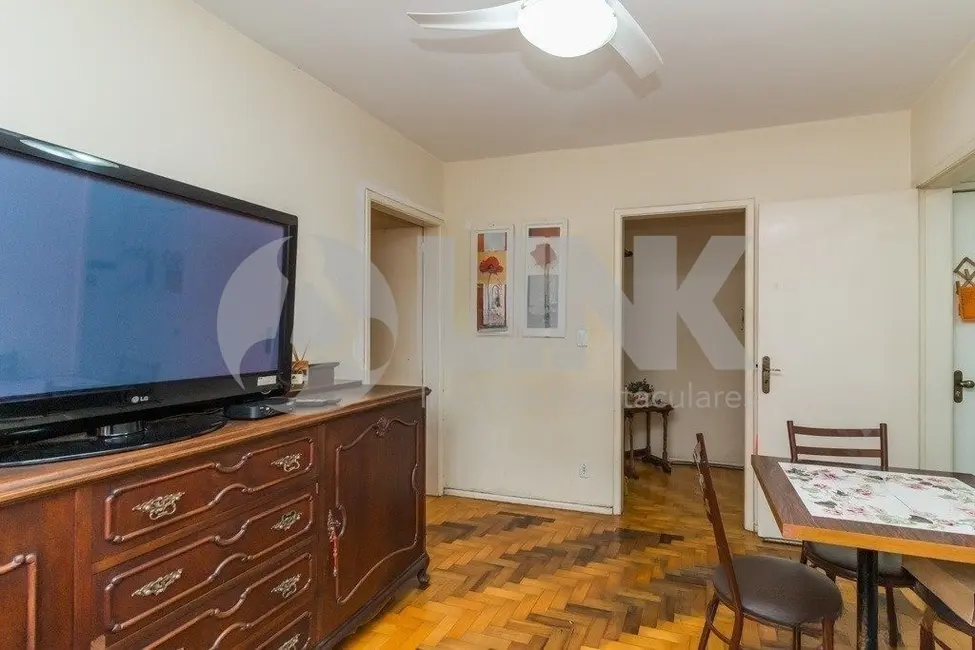 Foto 6 de Apartamento com 2 quartos à venda, 62m2 em Floresta, Porto Alegre - RS