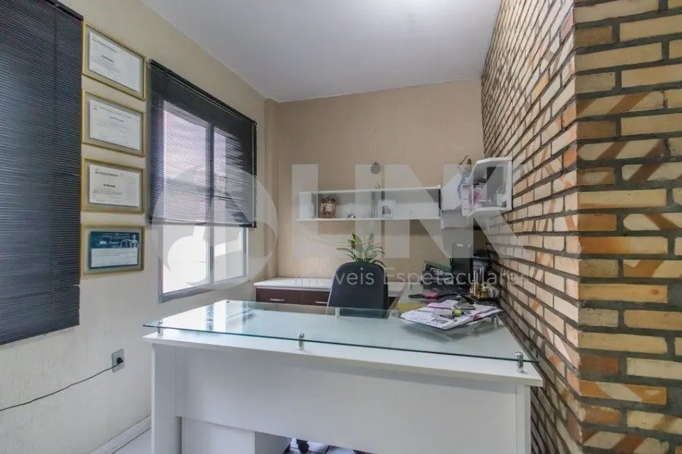 Sala Comercial à venda, 46m2 em Centro Histórico, Porto Alegre - RS - imagem 5 Foto 5 de Sala Comercial à venda, 46m2 em Centro Histórico, Porto Alegre - RS