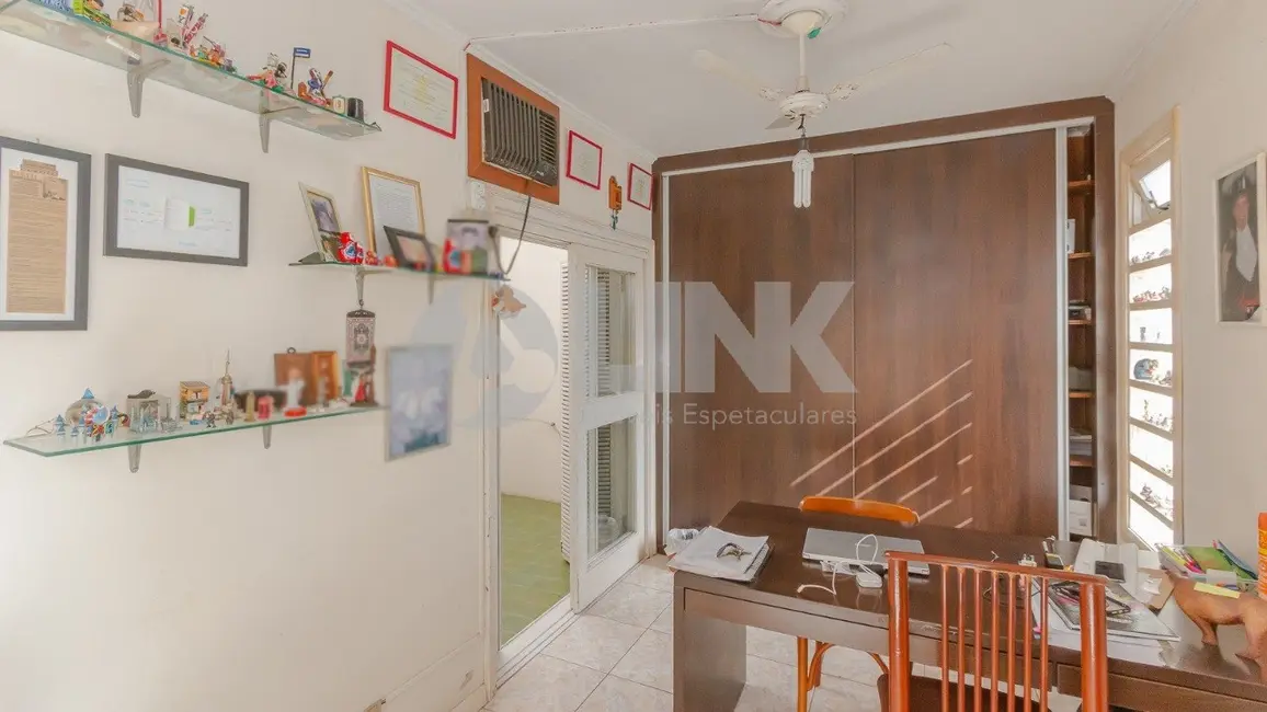 Casa com 4 quartos à venda, 255m2 em Chácara das Pedras, Porto Alegre - RS - imagem 9 Foto 9 de Casa com 4 quartos à venda, 255m2 em Chácara das Pedras, Porto Alegre - RS