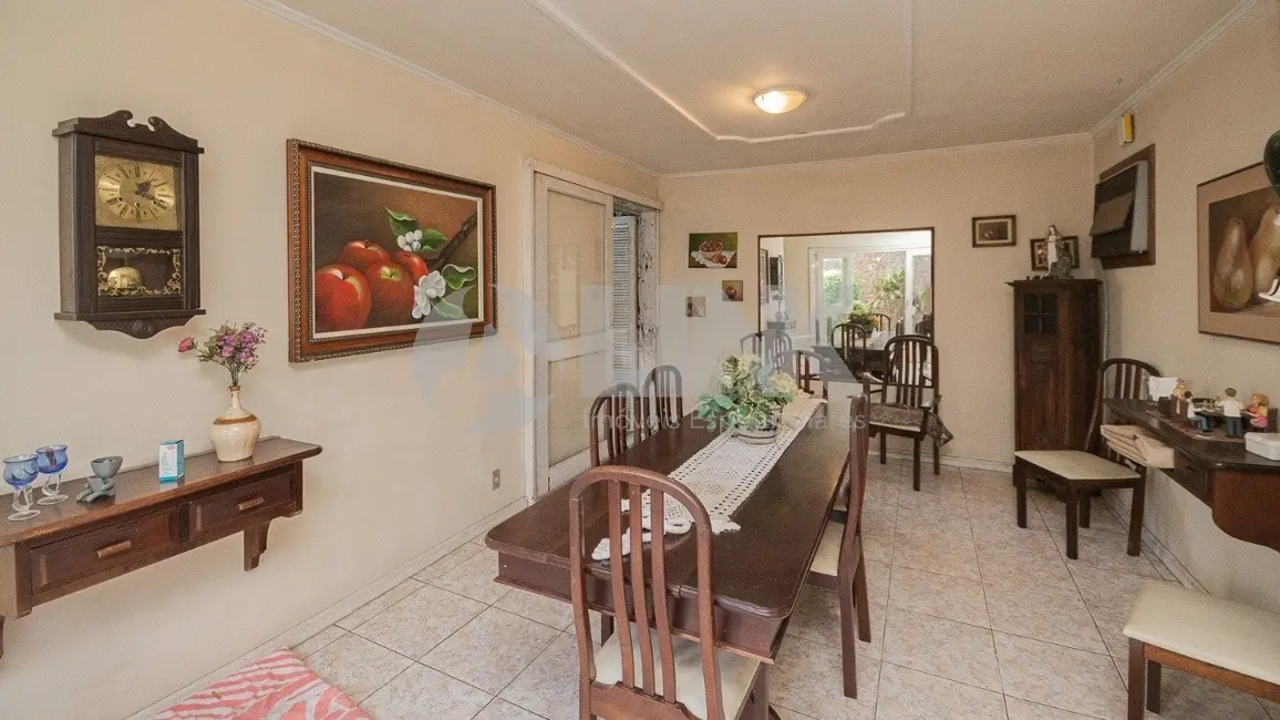 Casa com 4 quartos à venda, 255m2 em Chácara das Pedras, Porto Alegre - RS - imagem 6 Foto 6 de Casa com 4 quartos à venda, 255m2 em Chácara das Pedras, Porto Alegre - RS