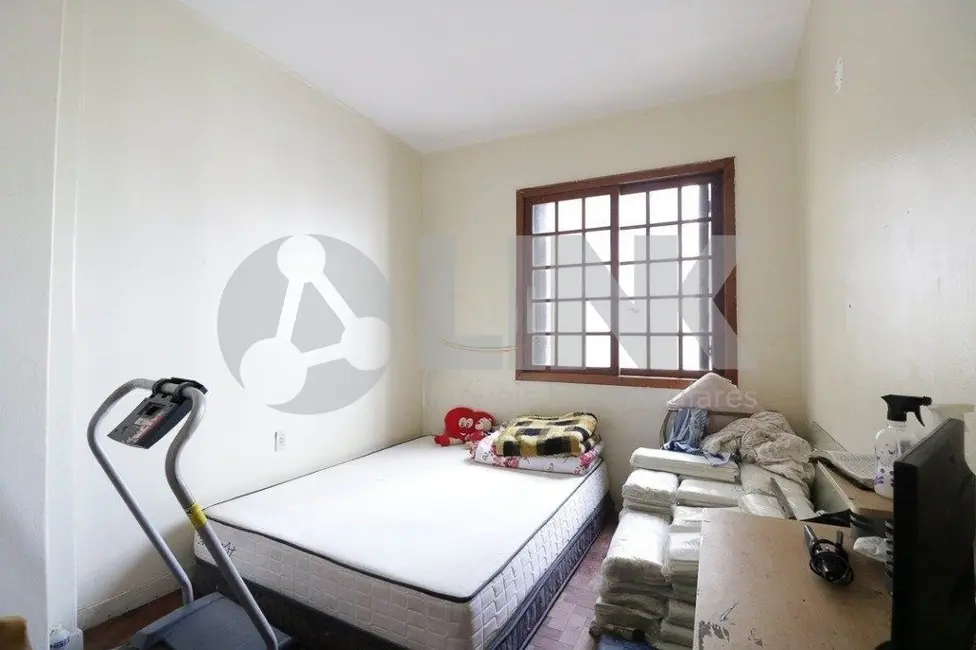 Apartamento com 4 quartos à venda, 126m2 em Centro Histórico, Porto Alegre - RS - imagem 6 Foto 6 de Apartamento com 4 quartos à venda, 126m2 em Centro Histórico, Porto Alegre - RS
