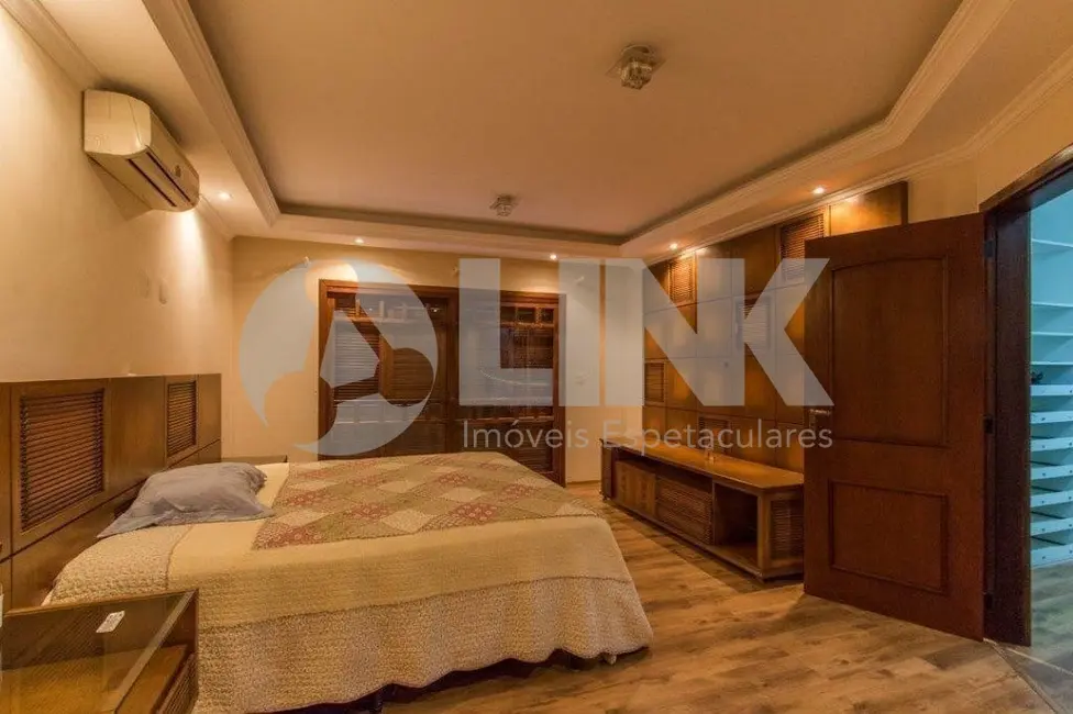 Casa com 4 quartos à venda, 499m2 em Vila Ipiranga, Porto Alegre - RS - imagem 6 Foto 6 de Casa com 4 quartos à venda, 499m2 em Vila Ipiranga, Porto Alegre - RS