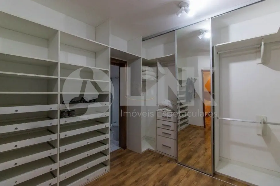 Casa com 4 quartos à venda, 499m2 em Vila Ipiranga, Porto Alegre - RS - imagem 8 Foto 8 de Casa com 4 quartos à venda, 499m2 em Vila Ipiranga, Porto Alegre - RS