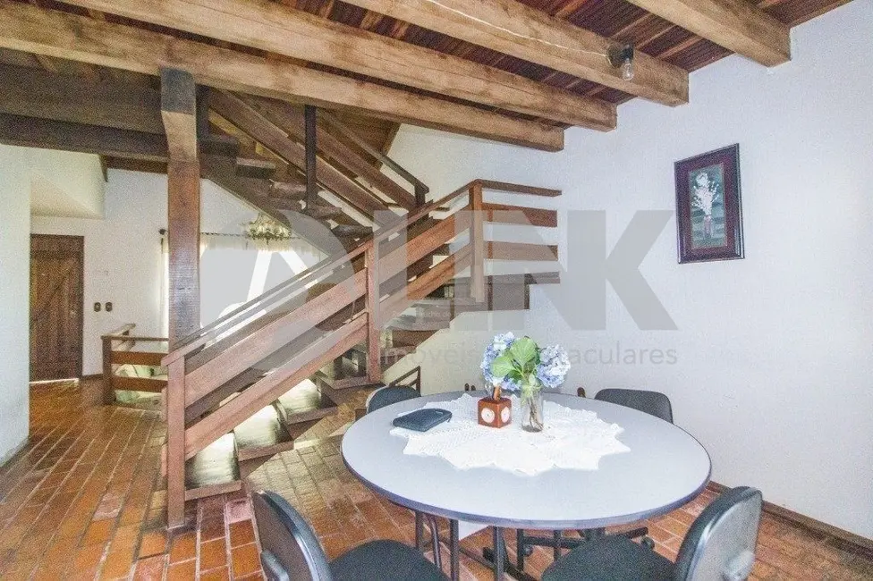 Foto 3 de Casa com 3 quartos à venda, 218m2 em Ipanema, Porto Alegre - RS