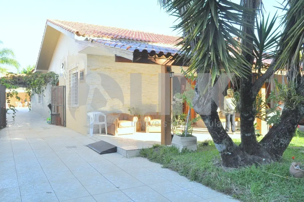 Foto 9 de Casa com 3 quartos à venda, 240m2 em Ipanema, Porto Alegre - RS