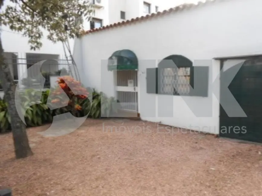 Casa com 2 quartos à venda, 60m2 em Higienópolis, Porto Alegre - RS - imagem 2 Foto 2 de Casa com 2 quartos à venda, 60m2 em Higienópolis, Porto Alegre - RS