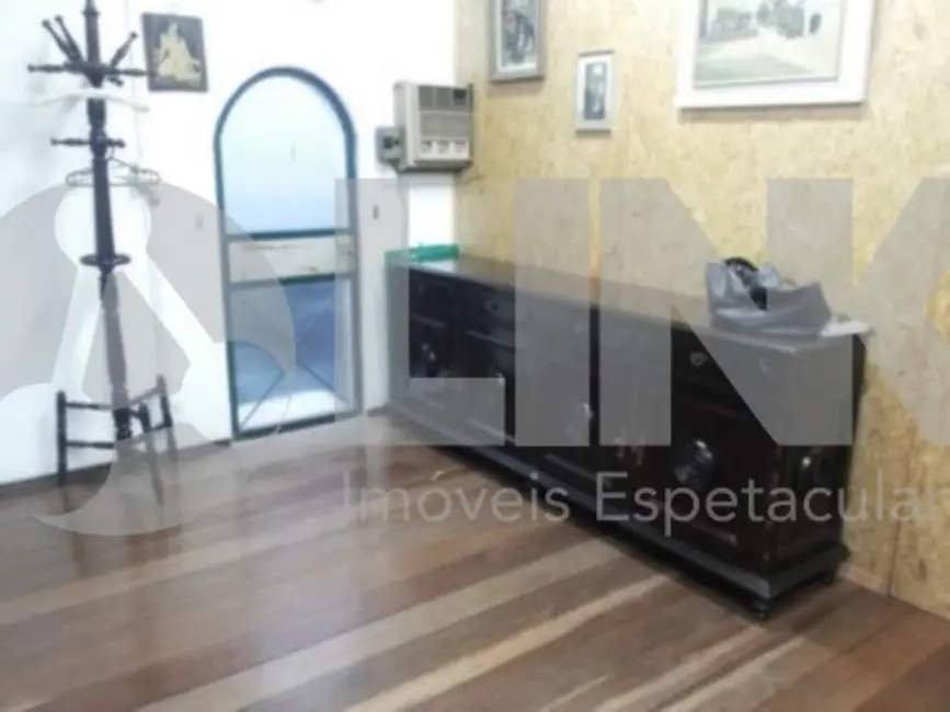 Casa com 2 quartos à venda, 60m2 em Higienópolis, Porto Alegre - RS - imagem 6 Foto 6 de Casa com 2 quartos à venda, 60m2 em Higienópolis, Porto Alegre - RS