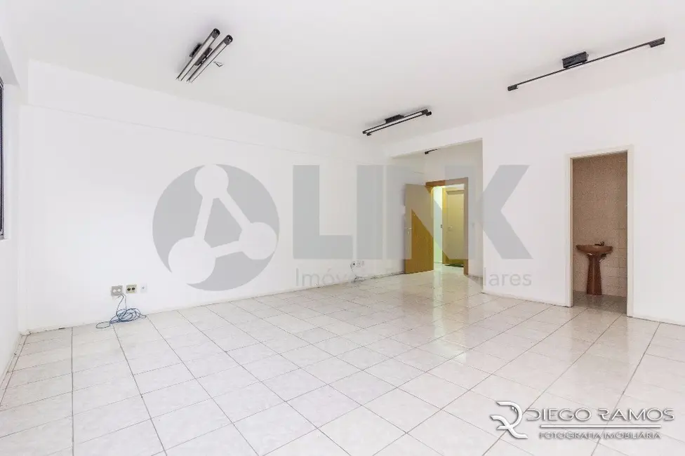 Foto 3 de Sala Comercial à venda, 37m2 em Floresta, Porto Alegre - RS