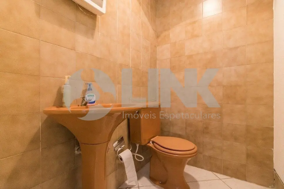 Sala Comercial à venda, 38m2 em Floresta, Porto Alegre - RS - imagem 7 Foto 7 de Sala Comercial à venda, 38m2 em Floresta, Porto Alegre - RS