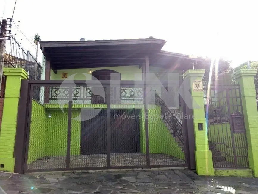 Foto 2 de Casa com 5 quartos à venda, 260m2 em Vila Ipiranga, Porto Alegre - RS