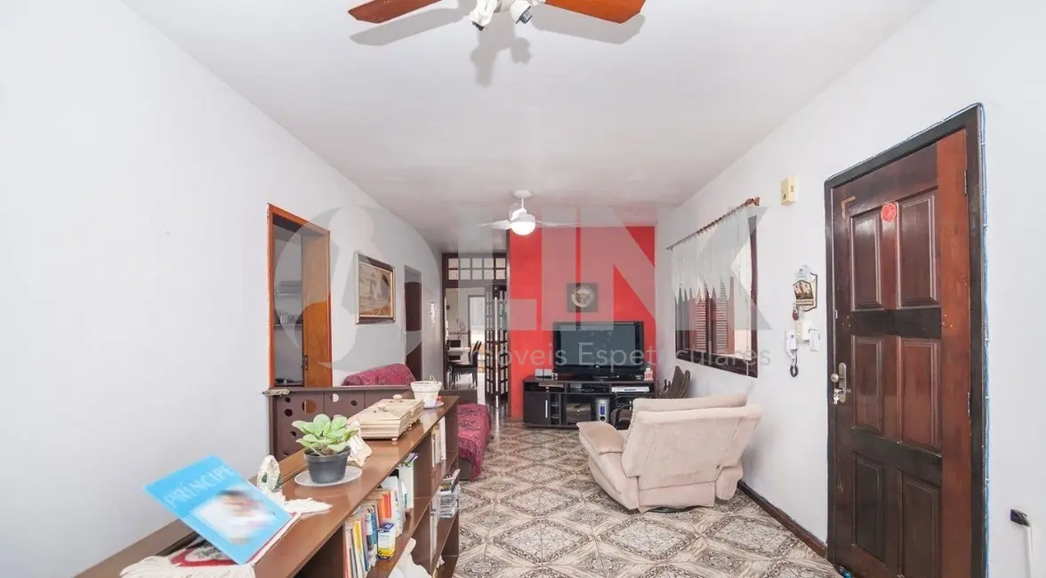 Casa com 3 quartos à venda, 198m2 em Jardim Itu, Porto Alegre - RS - imagem 3 Foto 3 de Casa com 3 quartos à venda, 198m2 em Jardim Itu, Porto Alegre - RS