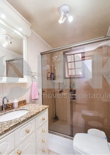 Casa com 3 quartos à venda, 198m2 em Jardim Itu, Porto Alegre - RS - imagem 7 Foto 7 de Casa com 3 quartos à venda, 198m2 em Jardim Itu, Porto Alegre - RS