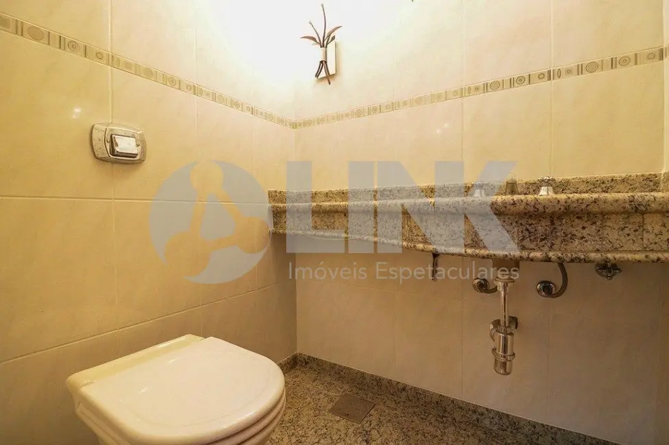 Casa com 3 quartos à venda, 298m2 em Jardim Itu, Porto Alegre - RS - imagem 5 Foto 5 de Casa com 3 quartos à venda, 298m2 em Jardim Itu, Porto Alegre - RS