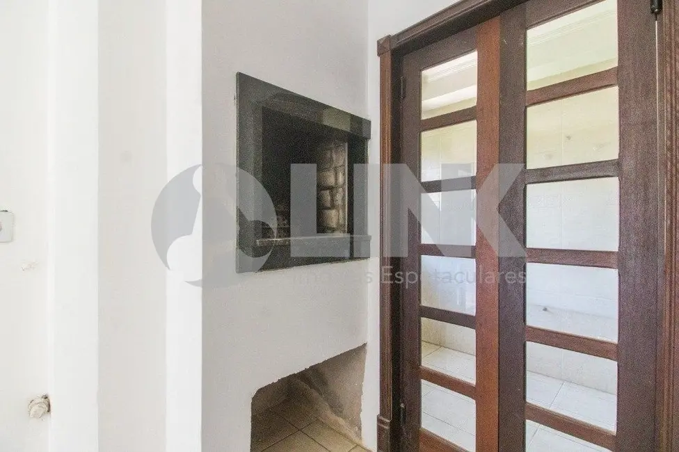Casa com 3 quartos à venda, 298m2 em Jardim Itu, Porto Alegre - RS - imagem 9 Foto 9 de Casa com 3 quartos à venda, 298m2 em Jardim Itu, Porto Alegre - RS