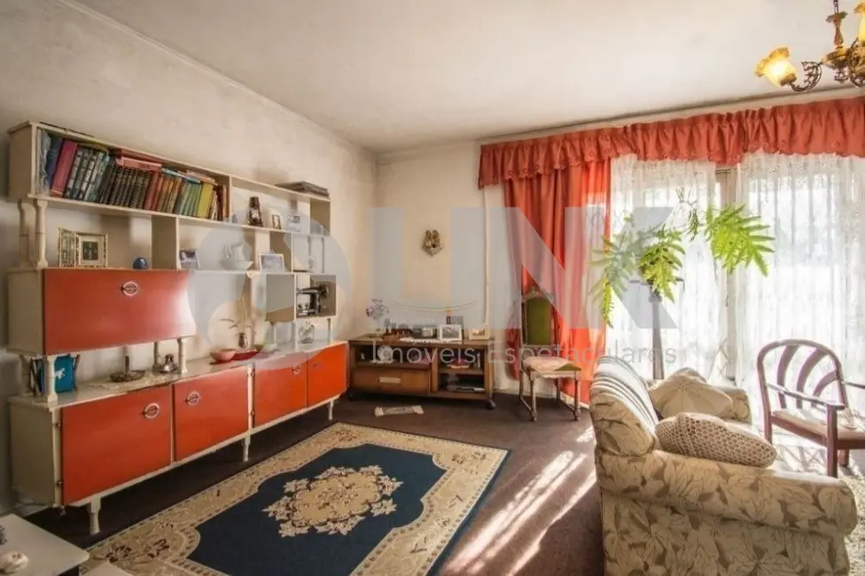 Casa com 3 quartos à venda, 251m2 em Jardim Itu, Porto Alegre - RS - imagem 4 Foto 4 de Casa com 3 quartos à venda, 251m2 em Jardim Itu, Porto Alegre - RS