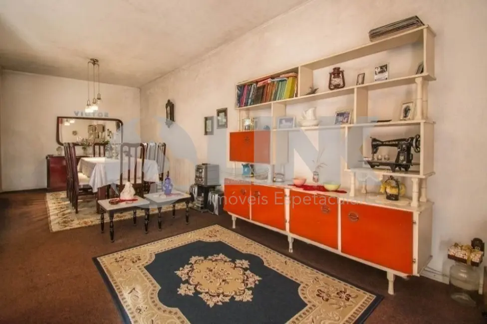 Casa com 3 quartos à venda, 251m2 em Jardim Itu, Porto Alegre - RS - imagem 5 Foto 5 de Casa com 3 quartos à venda, 251m2 em Jardim Itu, Porto Alegre - RS