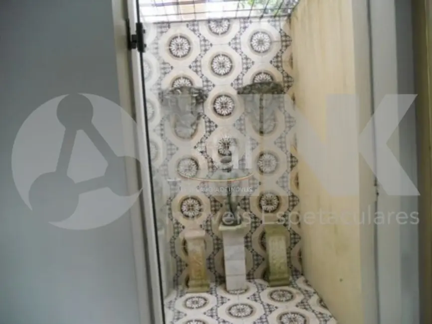 Casa com 4 quartos à venda, 318m2 em Três Figueiras, Porto Alegre - RS - imagem 3 Foto 3 de Casa com 4 quartos à venda, 318m2 em Três Figueiras, Porto Alegre - RS