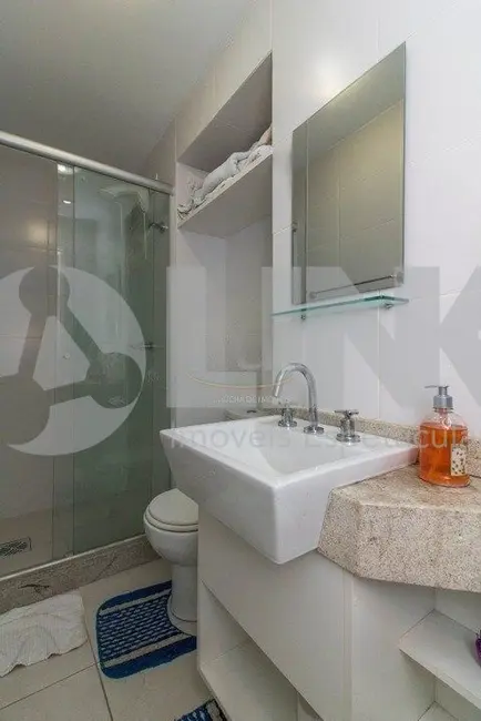 Foto 5 de Apartamento com 2 quartos à venda, 63m2 em Passo da Areia, Porto Alegre - RS