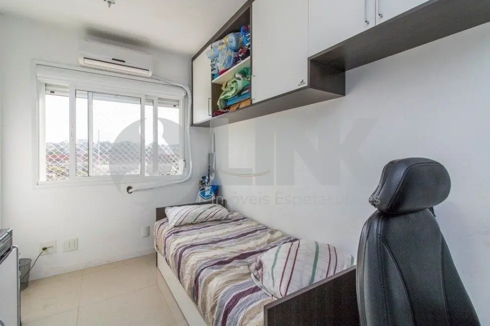 Foto 6 de Apartamento com 2 quartos à venda, 63m2 em Passo da Areia, Porto Alegre - RS