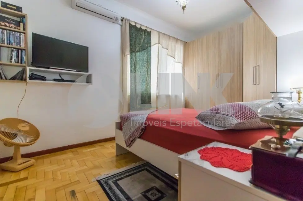 Foto 7 de Apartamento com 2 quartos à venda, 67m2 em São João, Porto Alegre - RS