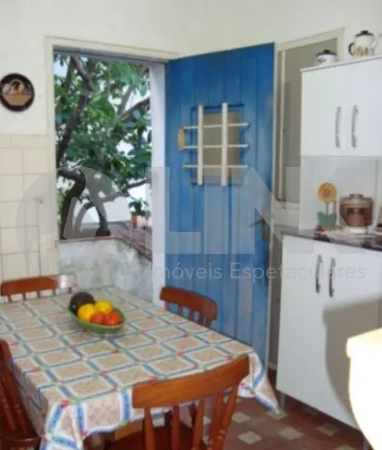 Foto 6 de Casa com 2 quartos à venda, 230m2 em Petrópolis, Porto Alegre - RS